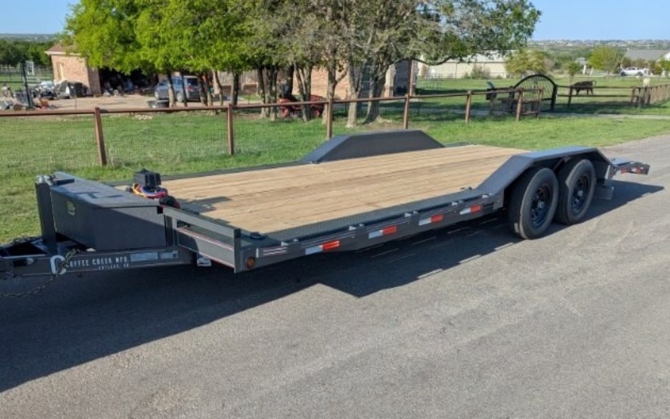 22_trailer_front